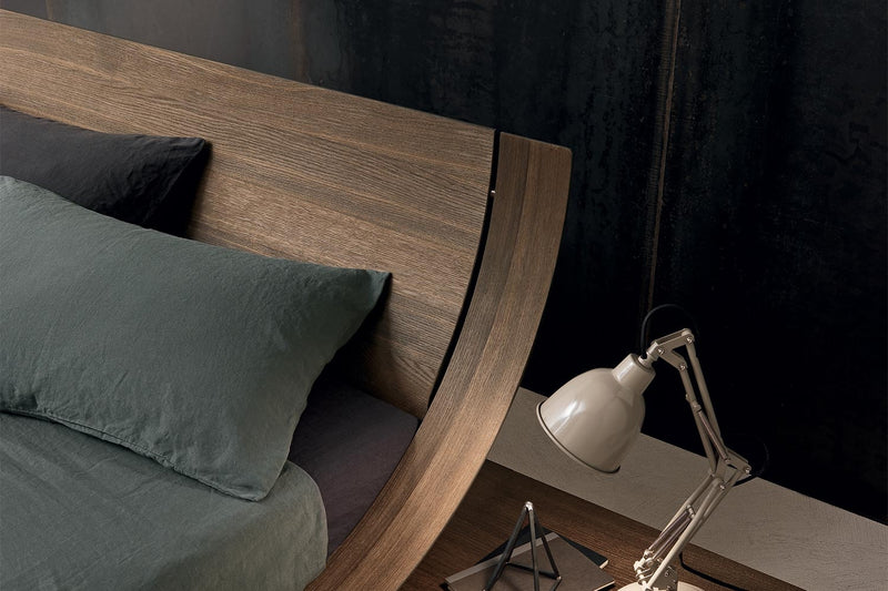 Wooden curve Master bed- 160*200*120cm