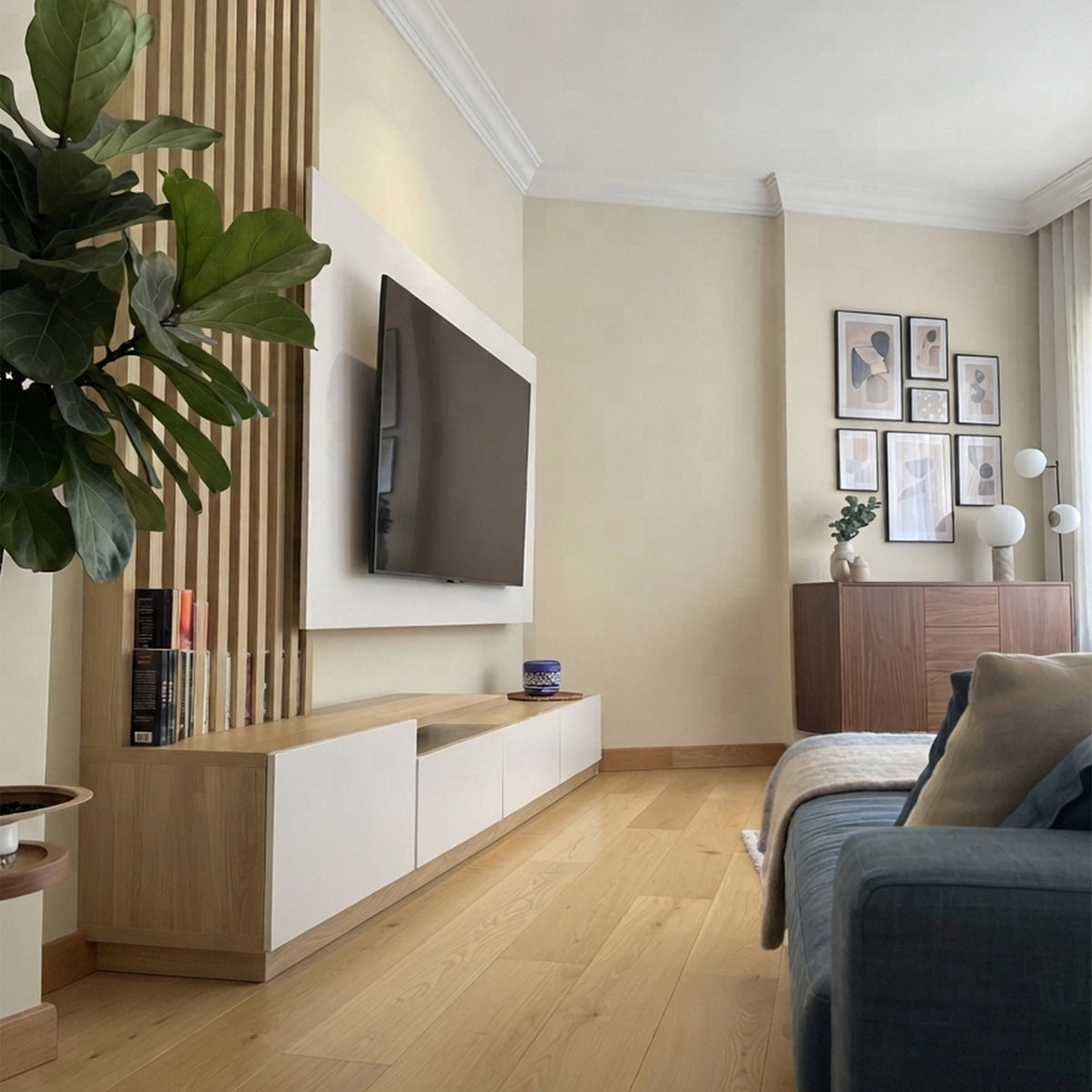 Aura TV Unit