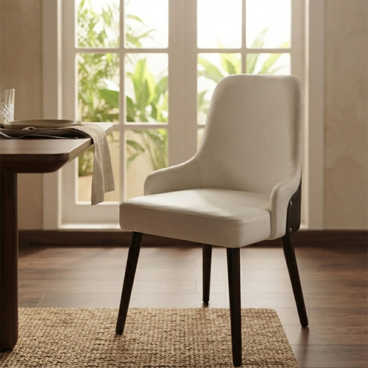 Dining armchair - D: 55 cm / W: 52 cm / H: 85 cm