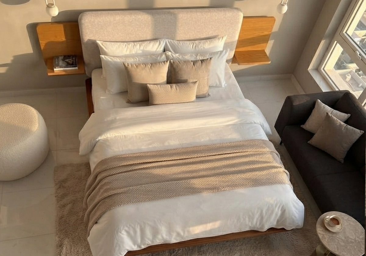 Aura Master Bed
